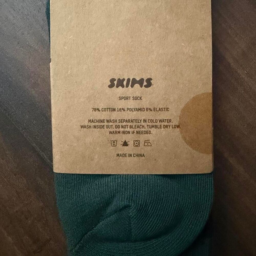 Skims Socks - Picture 2 of 3